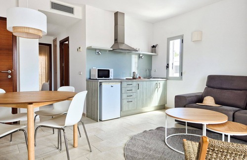 Es Pujols Apartamento | Apartaments Proa Es Pujols - Adults Only