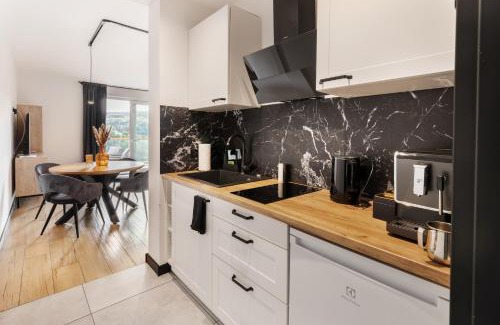 Swieradow-Zdroj Apartamento | Apartamenty Larice - balia i sauna gratis ten weekend, morsowanie w basenie