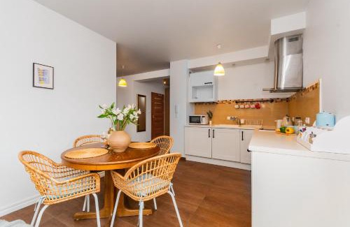 Katy Rybackie Apartamento | APARTAMENTY MIERZEJA - PRZY MARINIE, 100 m od Zalewu Wiślanego, Kąty Rybackie
