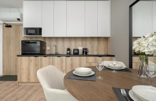 Krzyki Apartamento | Apartamenty Zwycięska z klimatyzacją, FREE GARAGE Wrocław by Noclegi Renters