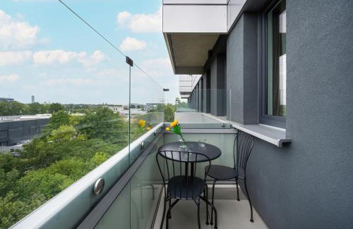 Krzyki Apartamento | Apartamenty Zwycięska z klimatyzacją, FREE GARAGE Wrocław by Noclegi Renters