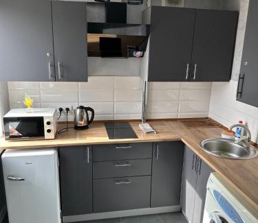 Krivoy Rog Apartamento | ApartCenter Студия VIP в центре, Соцгород, Соборности