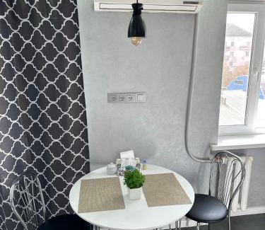 Krivoy Rog Apartamento | ApartCenter Студия VIP в центре, Соцгород, Соборности