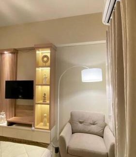 Surabaya Apartamento | Apartemen Bale Hinggil Studio