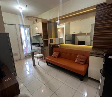 Pluit Apartamento | Apartemen green bay by esti