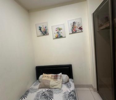 Pluit Apartamento | Apartemen green bay by esti