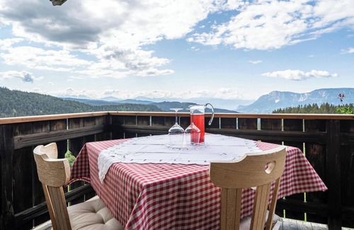 Verano Apartamento | Apartamento "Rotsteinhof Sonnenschein" con vistas a la montaña, balcón y Wi-Fi