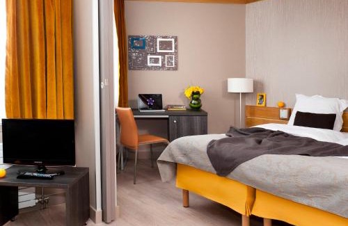 Issy-les-Moulineaux Apartamento | Aparthotel Adagio 4personnes paris 15eme,parking inclus ,proche Arena et parc expo
