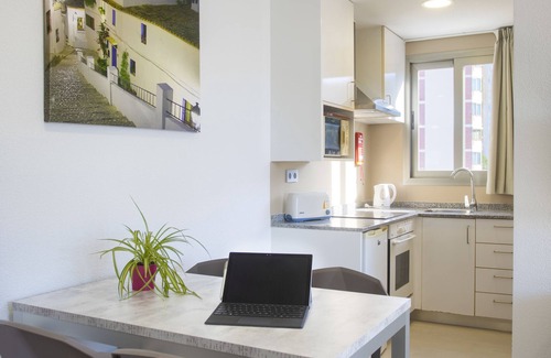 Benidorm Apartamento | Aparthotel BCL Levante Club