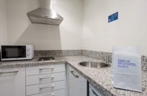 La Corredoria y Ventanielles Apartamento | Aparthotel Campus