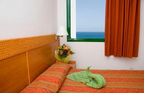Esquinzo Apartamento | Aparthotel Esquinzo Y Monte Del Mar