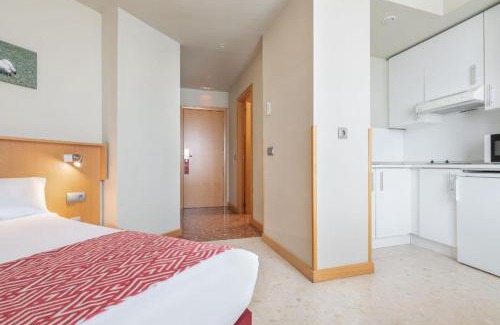 León Hotel | Aparthotel Exe Campus San Mamés