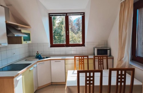 Bled Cama Y Desayuno | Aparthotel Gaja