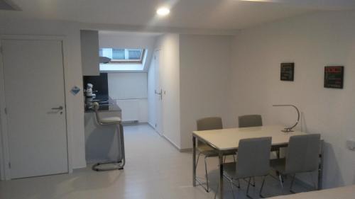 Brussels Cama Y Desayuno | Aparthotel Midi Residence