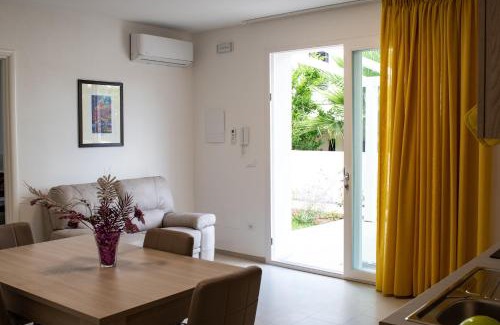 Santa Maria al Bagno Apartamento | Aparthotel Residence Ludovica - Piscina Panoramica Vista Mare
