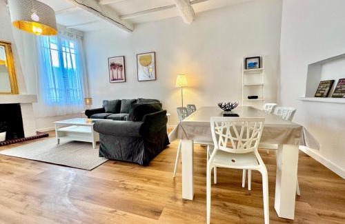 Old Town Apartamento | ApartHotel Riviera - Maison de la Poissonnerie - Vieille Ville - Grand Appartement 3 piece AC - 5min de la Promenade des Anglais