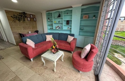Nobsa Apartamento | Apartahotel con vista a la montaña