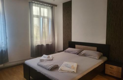 Bucharest City-Centre Apartamento | ApartHotel Yanis