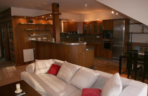 Plzen Apartamento | Apartmán Bílá Hora - Roudná