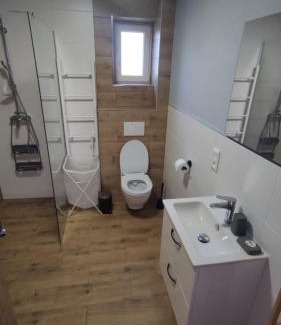 Poprad Apartamento | Apartmán Na Kvetnej - vlastná záhrada, parkovanie