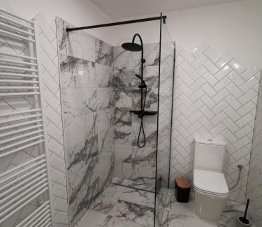 Velky Slavkov Apartamento | Apartmán Pri Lese
