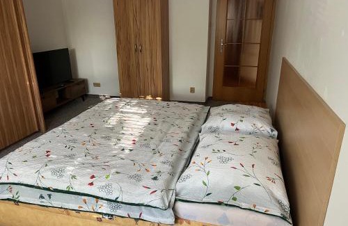 Zlonice Apartamento | Apartmán se společným bazénem Zlonice