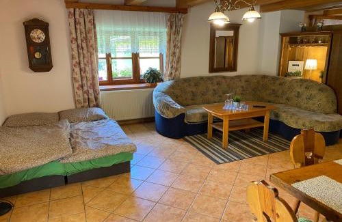 Bujanov Apartamento | Apartmán u potoka