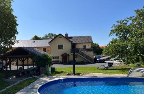 Troskovice Apartamento | Apartmány Žlutý dům