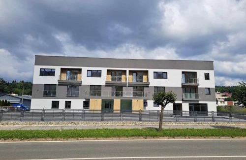 Svidnik Apartamento | Apartmány Karpatia s historickým výkladom