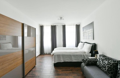 Jindrichuv Hradec Apartamento | Apartmány Na Náměstí 85