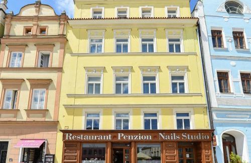 Jindrichuv Hradec Apartamento | Apartmány Na Náměstí 85