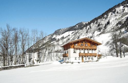 Fusch an der Grossglocknerstrasse Apartamento | Apartment in Fusch an der Glocknerstraße in nature