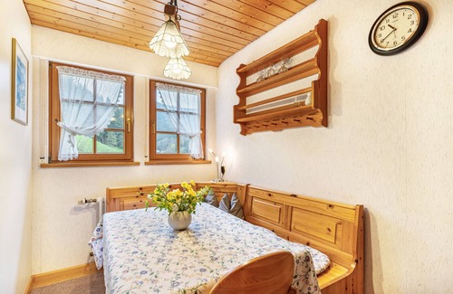 Bad Rippoldsau-Schapbach Apartamento | Apartamento 'Ferienwohnung 3 Im Bauernhaus' con terraza compartida, jardín compartido y Wi-Fi