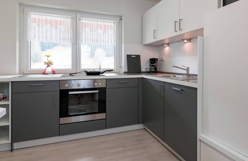 Bad Rippoldsau-Schapbach Apartamento | Apartamento 'Rosi Mit 80qm' con terraza compartida, balcón y Wi-Fi