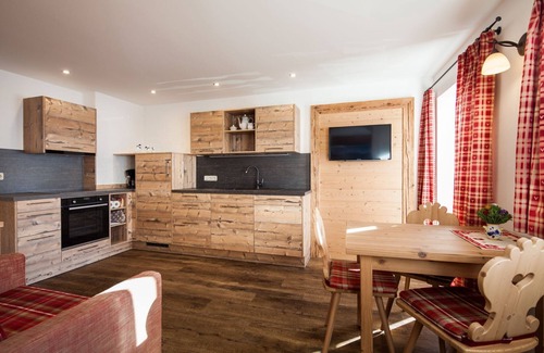 Ramsau bei Berchtesgaden Apartamento | Apartamento nº 4, 1-2 personas, 32 m², ducha / WC, balcón, TV, W-LAN, salón u. Dormitorio m. Pasaje, primer piso, oeste