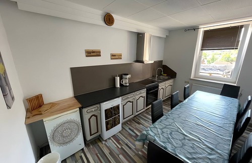 Thaleischweiler-Froschen Apartamento | Apartamento '9' con terraza privada, jardín compartido y Wi-Fi