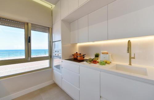 Las Palmas de Gran Canaria Apartamento | Apartment Bolivia en el Mar by VillaGranCanaria
