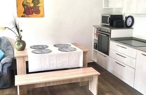 San Leonardo in Passiria Apartamento | Apartamento "Haus Reimon" con piscina compartida, terraza y Wi-Fi