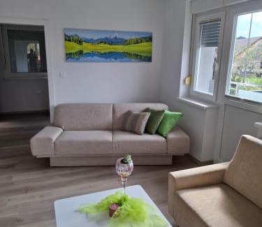 Predjama Apartamento | Apartma LONČAR