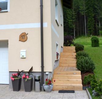 Luce Apartamento | Apartma ob potoku