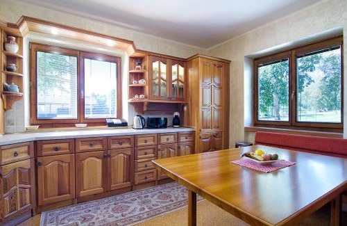 Tatranska Lomnica Apartamento | Apartman Štefánik by ZAŽI