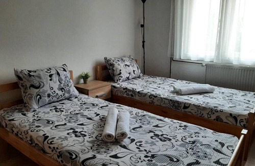 Leskovac Apartamento | Apartman Živković ***