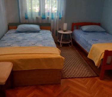 Sarsoni Apartamento | Apartman 4 - private parking and sea view