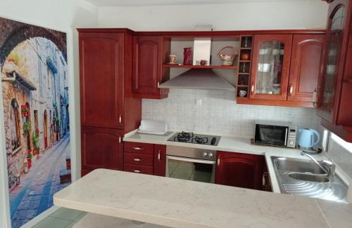 Sarsoni Apartamento | Apartman 4 - private parking and sea view