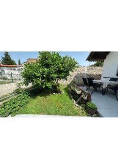 Bregvija Casa | Apartman Amra-beautiful holiday home