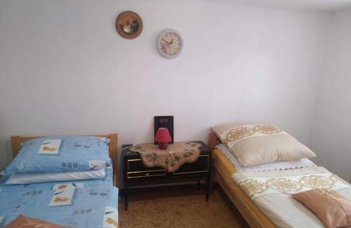 Canton 10 Apartamento | Apartman Ana