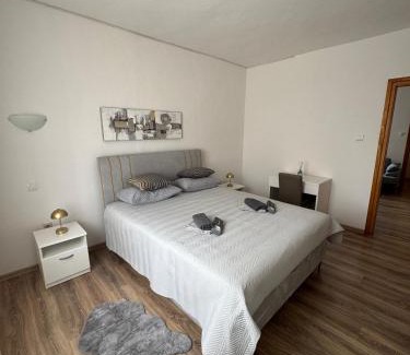Perusic Apartamento | Apartman Ane