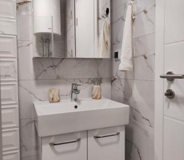 Doboj Apartamento | Apartman BULEVAR1 NETFLIX
