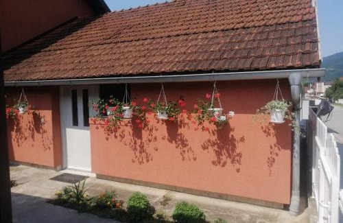 Bajina Basta Apartamento | Apartman CVET Bajina Bašta