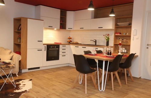 Gradina Apartamento | Apartman Delux Brkić